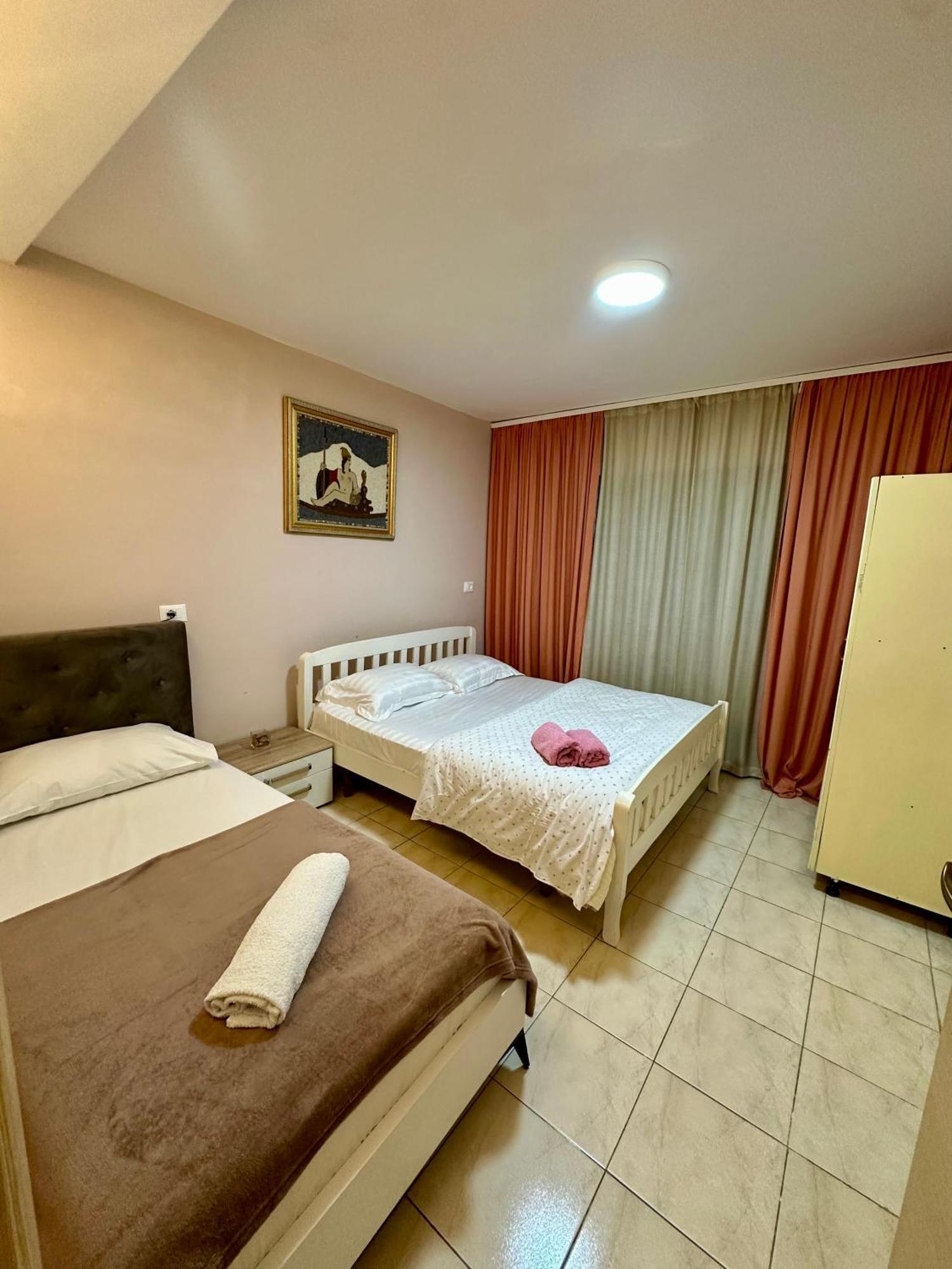 Apartment Pazari I Ri: Cozy *